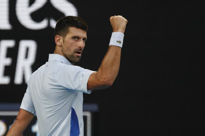 Novak Djokovic celebra su victoria ante Fritz en el Abierto de Australia (Foto: Cordon Press).