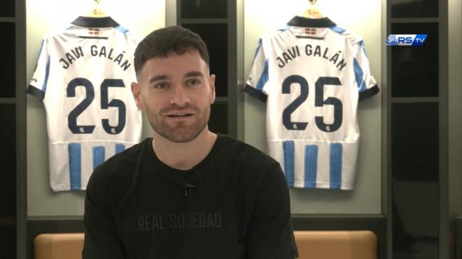 Javi Galán está cedido en la Real hasta final de temporada.