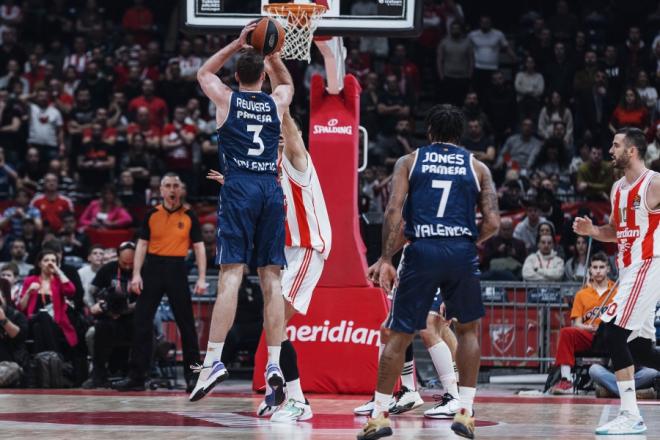 Valencia Basket cayó en la pista del Crvena Zvezda Meridianbet Belgrade