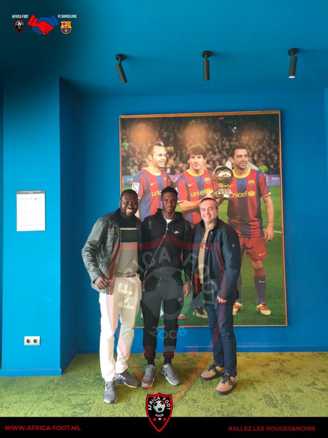 Ibrahim Diarra en la Ciudad Deportiva del Barça durante su visita y entrenamiento con el filial.