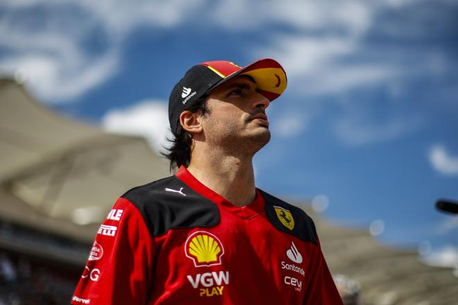 Carlos Sainz anuncia que no seguirá en Ferrari a partir de 2025.