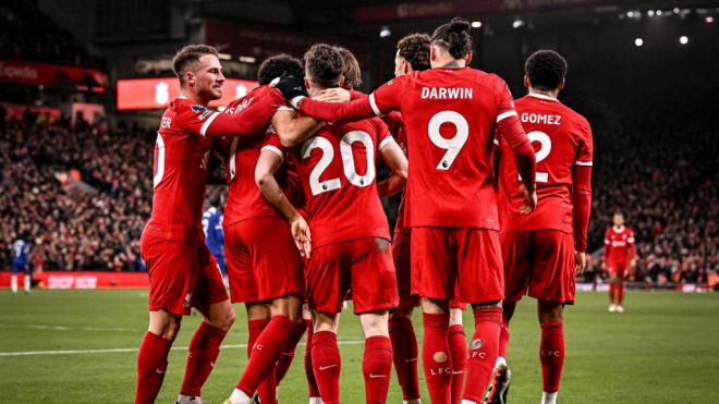 Los jugadores del Liverpool celebrando un gol (Fuente: RR.SS)