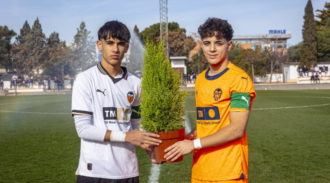 Acción solidaria GolXÁrbol (Foto: Valencia CF)