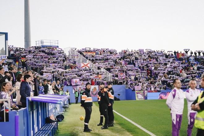 La afición del Real Valladolid en Butarque
