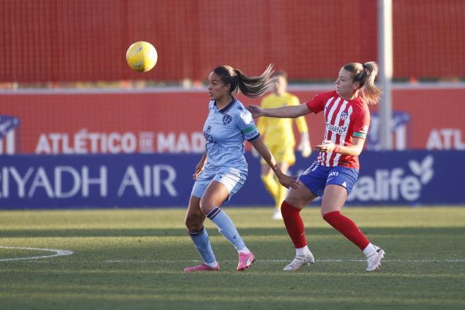 Lance del partido entre Levante Femenino y Atlético de Madrid. (Foto: LUD)