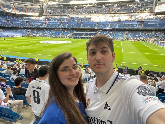 Chuty junto a su pareja en el Bernabéu.