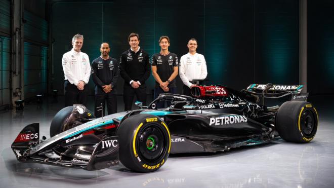 El equipo Mercedes para 2024, liderado por Toto Wolff (Foto: Mercedes).