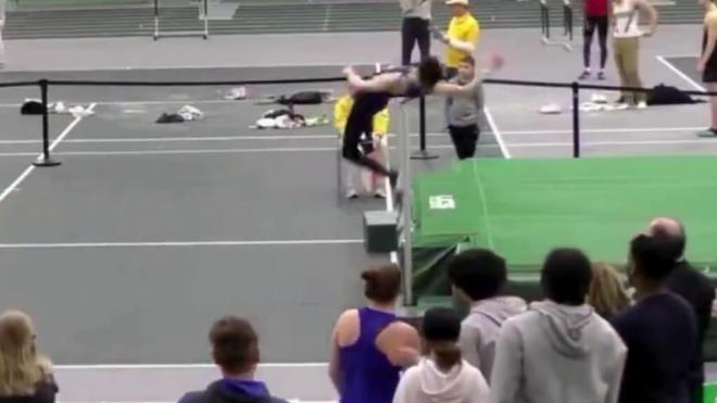 Una atleta transgénero desata la polémica después de ganar una competición de salto: la crític
