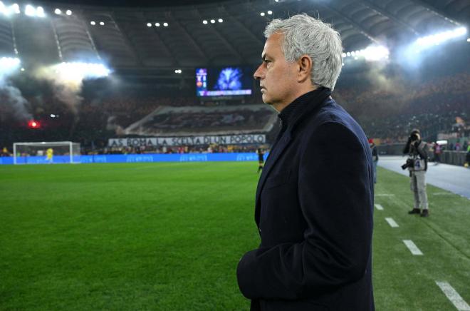 José Mourinho durante el partido entre la Roma y la Lazio. (Fuente: Cordon Press)