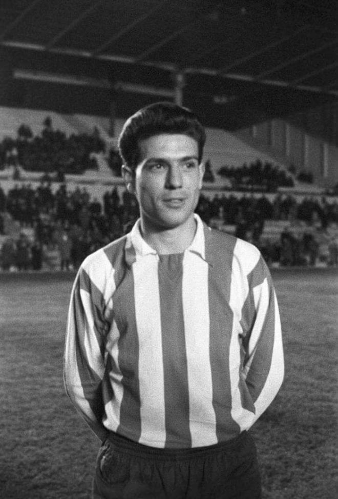 Ramon Grosso, abuelo de Marcos Llorente, en el Atlético. (Foto: EFE).