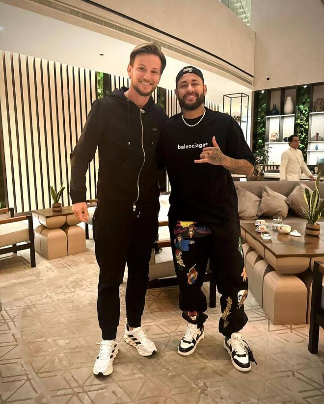 Rakitic, junto a Neymar (Foto: Instagram).