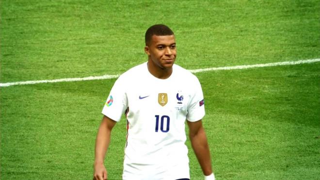 Mbappé, con la camiseta de la selección de Francia