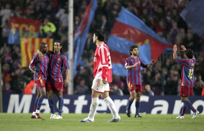 El Barça celebra el triunfo ante el Benfica en 2006 (Foto: Cordon Press).