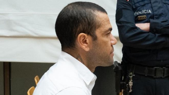 Dani Alves durante la primera jornada del juicio (Foto: Europa Press).