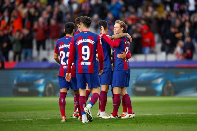 Los jugadores del Barcelona celebran uno de los goles frente al Getafe (FOTO: EFE).