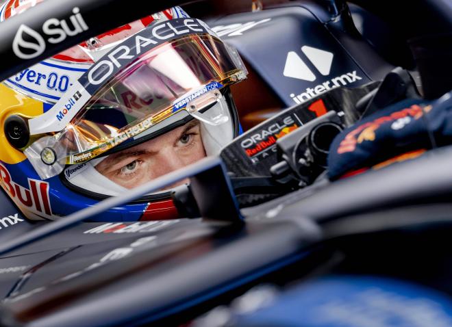 Max Verstappen, en los test de Bahréin (Foto: Cordon Press).