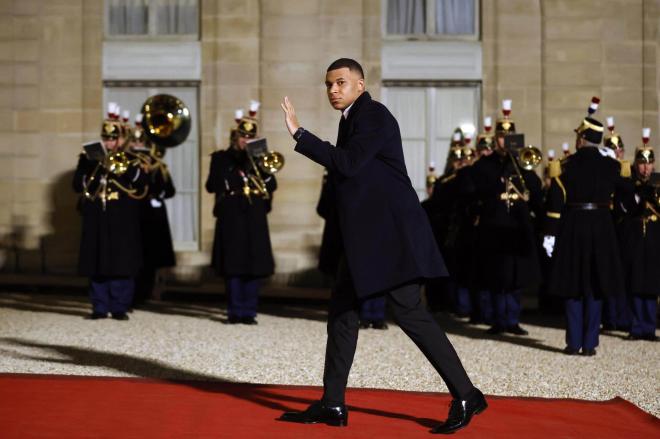 Kylian Mbappé, antes de una cena con el presidente de la república francesa Macron (Foto: EFE).