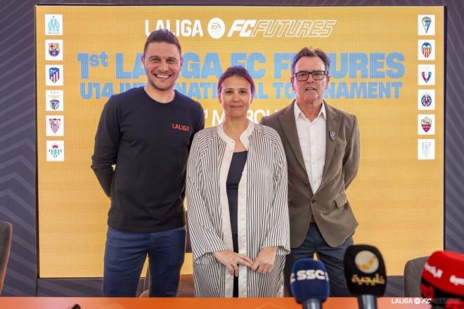 Joaquín Sánchez, Cristina Sánchez y Ed Graper, en la presentación del I Torneo Internacional su
