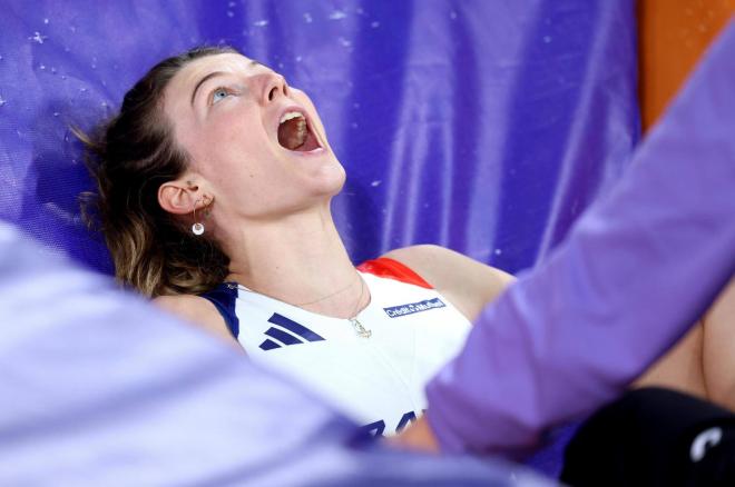 Margot Chevrier gritando de dolor tras su lesión (Foto: EFE)