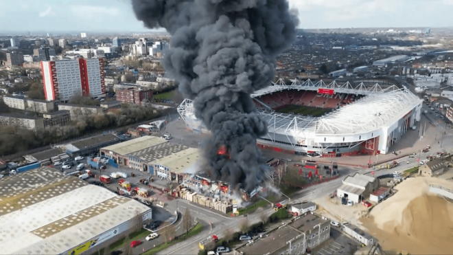 Incendio junto al estadio del Southampton.