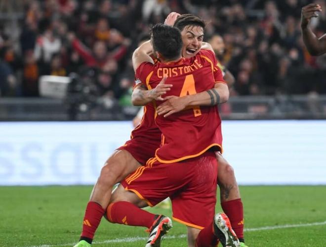 Cristante celebra uno de los goles de la Roma al Brighton (Foto: ASR).
