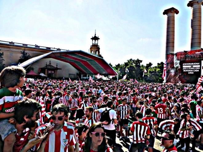La 'Athletic Hiria' a pleno rendimiento en la final de Copa disputada en Barcelona, en el año 2015 (Foto: DMQ Bizkaia).