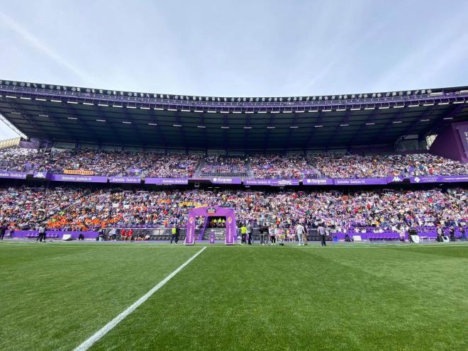 11.500 espectadores en el José Zorrilla viendo el Real Valladolid Simancas - Atlético Lince (Foto