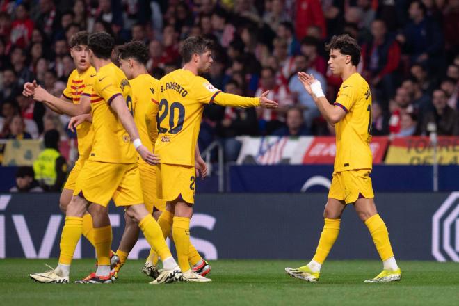 Los jugadores del Barcelona celebran el gol de Joao Félix ante el Atlético (Foto: Cordon Press).
