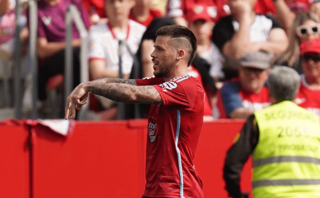 Carles Pérez celebra su gol (Foto: RC Celta).