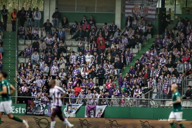 La afición del Real Valladolid en A Malata