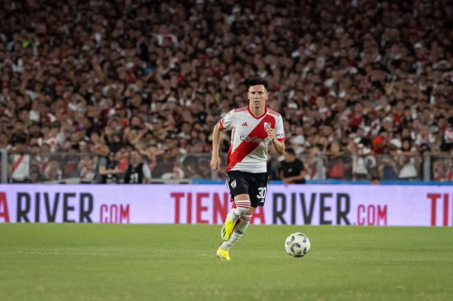 Mastantuono, en un partido del River Plate (FOTO: Cordón Press).