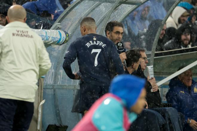 Kylian Mbappé en el momento de la sustitución ante el Marsella (Foto: Europa Press)