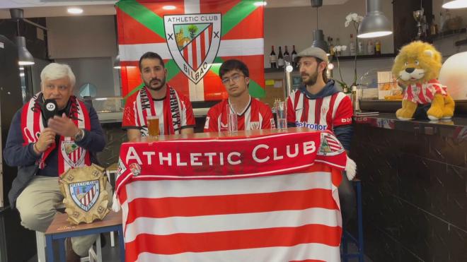Integrantes de la peña del Athletic de Chamberí y del Retiro en Madrid.