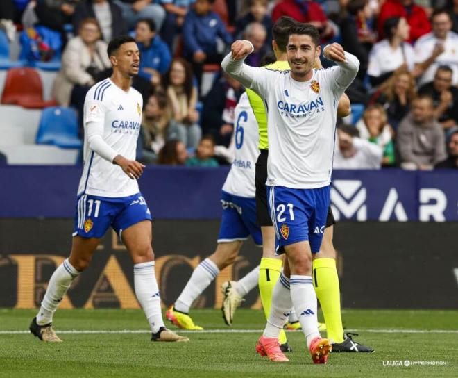 Toni Moya marcó un auténtico golazo para poner el provisional 1-1 en el Levante - Zaragoza (Foto: LALIGA)