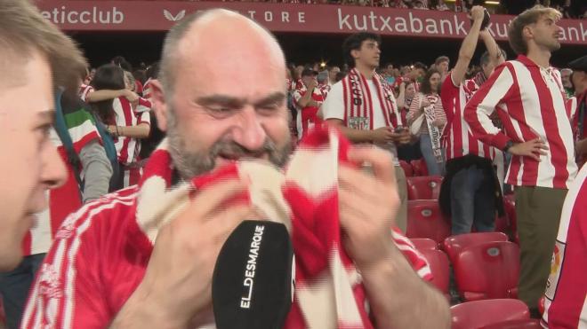 Un fan del Athletic, emocionado en San Mamés tras ganar la Copa del Rey