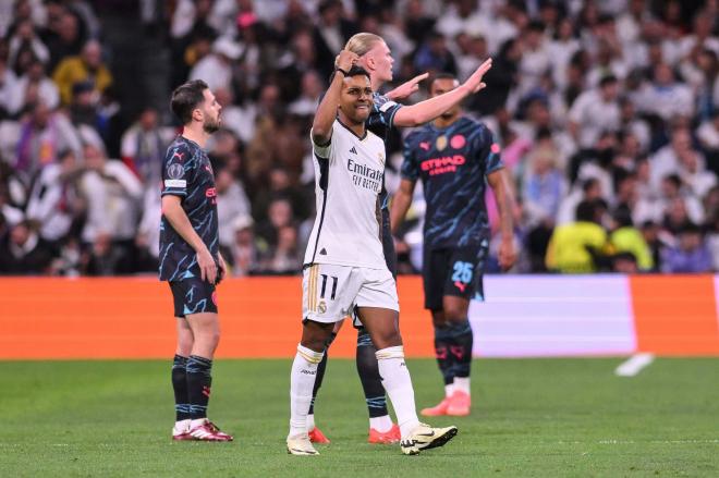 Rodrygo festeja su gol ante Haaland en el Real Madrid-Manchester City (Foto: Cordón Press).