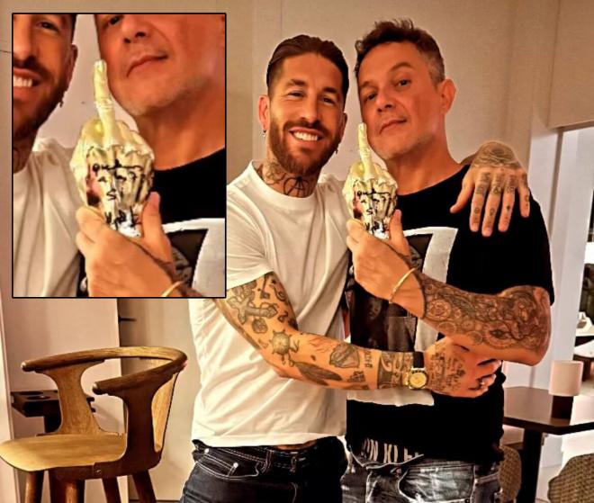 El detalle de la foto de Sergio Ramos junto a Alejandro Sanz.