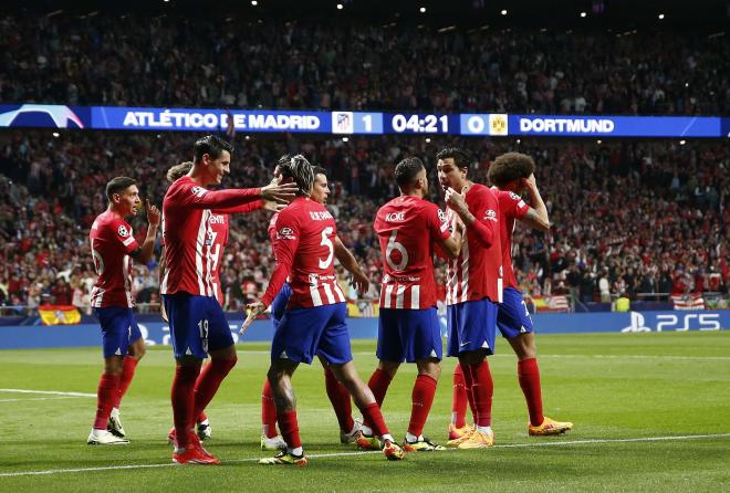 Los jugadores del Atlético celebran el gol de Rodrigo de Paul al Dortmund (Foto: ATM).