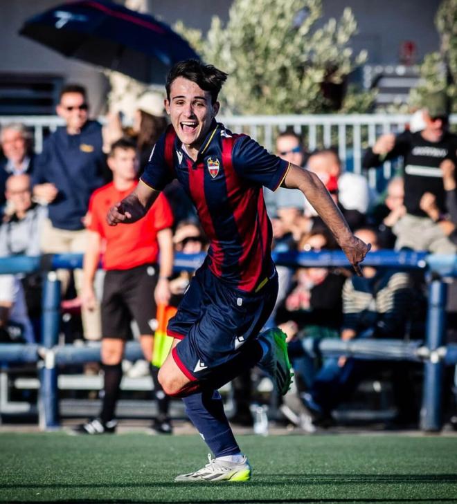 Álvaro Moreno ha marcado ocho goles con el Juvenil A, seis en Liga y dos en Copa del Rey (Foto: LUD)