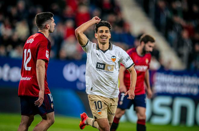 André Almeida celebra su gol al CA Osasuna (Foto: Valencia CF).