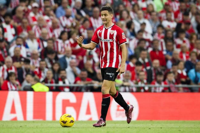 Ander Herrera pide un apoyo en San Mamés (Foto: Athletic Club).