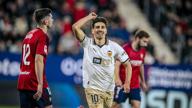 André Almeida celebra su gol al CA Osasuna (Foto: Valencia CF).