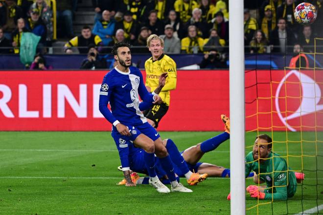 El Atlético encajando un gol en Dortmund (Foto: Cordon Press).