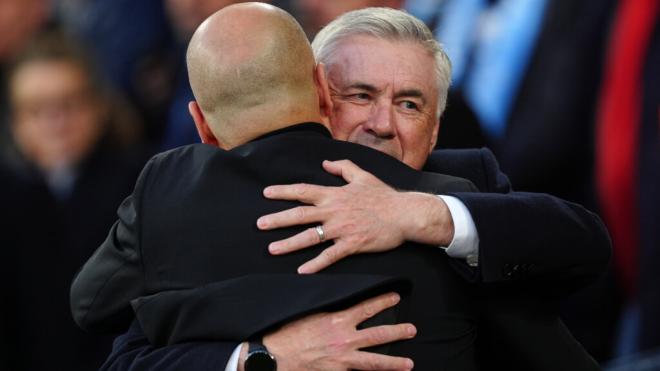 El abrazo entre Pep Guardiola y Carlo Ancelotti (Europa Press)