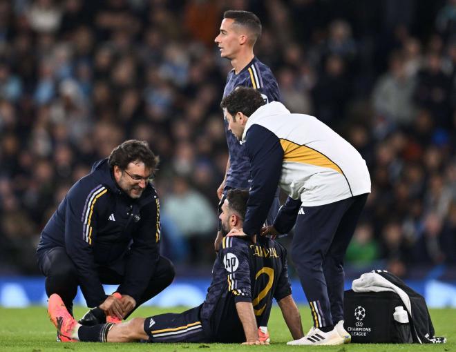 Dani Carvajal, lesionado en el Manchester City-Real Madrid (Foto: EFE).