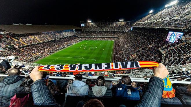 Afición del Valencia CF en Mestalla.