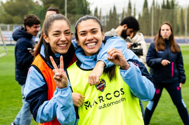 Andrea Tarazona y Antonia Silva, preparadas para el reto de Champions del Levante Femenino (Foto: LUD).