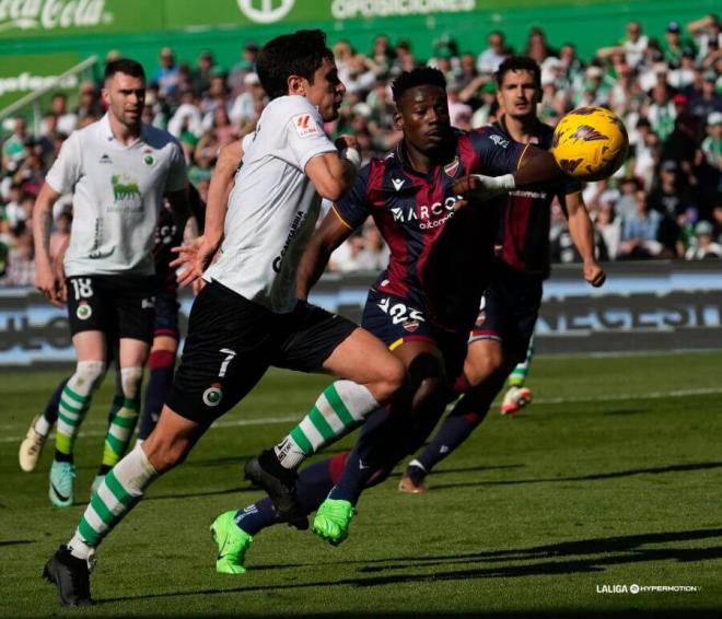 Bouldini fue una de las dos variantes que introdujo Felipe Miñambres en la segunda parte (Foto: LALIGA)