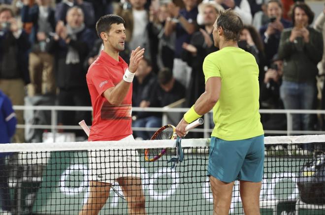 Novak Djokovic y Rafa Nadal en Roland Garros 2022 (Foto: Europa Press)