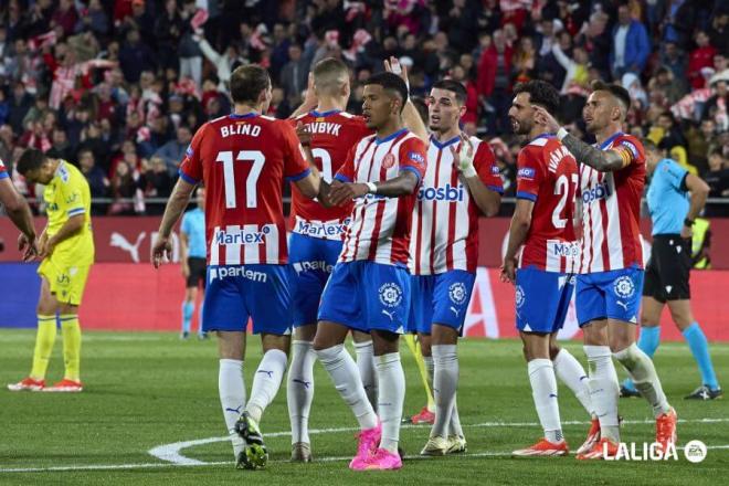 Los jugadores del Girona celebran un gol ante el Cádiz (Foto: LaLiga).